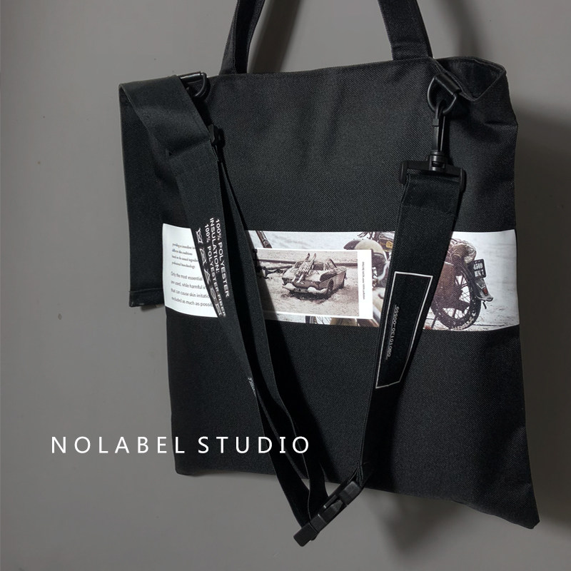 NOLABEEL SUPER-RUNNING ELEMENTS CUSTOM DESIGN DARK BLACK ENSEMBLE COARSE SHOULDER STRAP SUBS LARGE NUMBER PRINTED SKEW SATCHEL MEN AND WOMEN