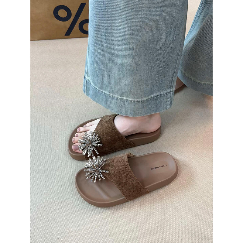 French Resort Style Thick-Soled Flip-Flops for Women, Summer Outdoor Wear, Thong Sandals with Fireworks and Rhinestones, High-End Beach Sandals