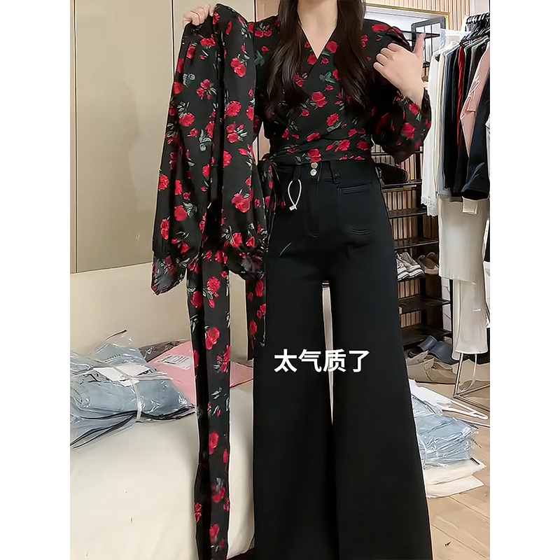 French Retro Style Tie-Up V-Neck Shirt for Women, Early Autumn New Design, Long-Sleeved Printed Slimming Top