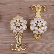 A pair of European curtain adhesive hook wall hook alloy curtain adhesive hook hook hook curtain tie ball home coat hook
