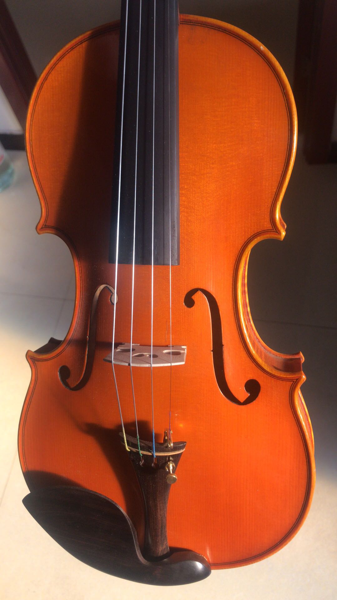 The Eustock violin with a good violin sound and a good violin