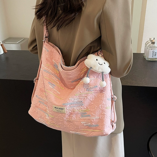 Вместительный и большой шоппер, сумка на одно плечо