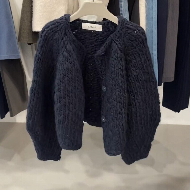 Black Thick Cable Knit Cardigan for Women, Autumn and Winter Style, Vintage Elegant Versatile Round Neck Short Sweater Jacket Top Black Thick Cable Knit Cardigan for Women, Autumn and Winter Style, Vintage Elegant Versatile Round Neck Short Sweater Jacket Top
