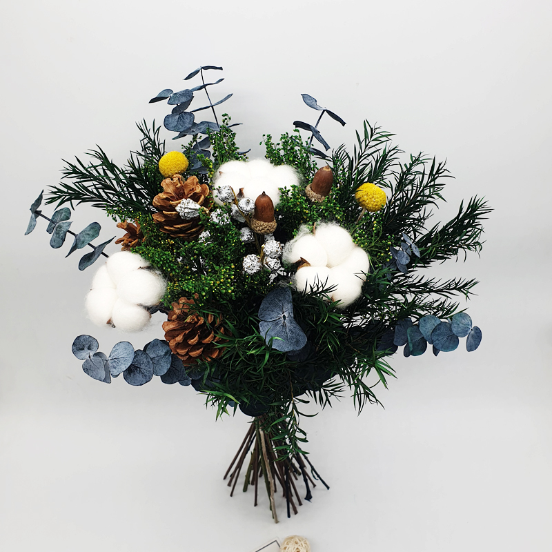 Forest-Style Bouquet, Nordic Style Living Room Light Luxury Decoration, Small Daisy Dried Flowers, Real Eucalyptus Leaves, Everlasting Flowers, Home Decoration