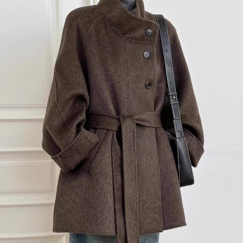 Old Money Style Stand Collar Double-Sided Wool Coat for Women, Short Style, 2026 Autumn and Winter New Loose-Fitting Belted Woolen Coat Old Money Style Stand Collar Double-Sided Wool Coat for Women, Short Style, 2026 Autumn and Winter New Loose-Fitting Belted Woolen Coat