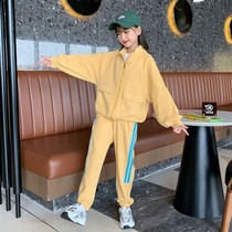 Girls foreign air long sleeve sweater bag set 2021 spring and autumn leisure sports trousers two-piece Korean childrens clothing tide