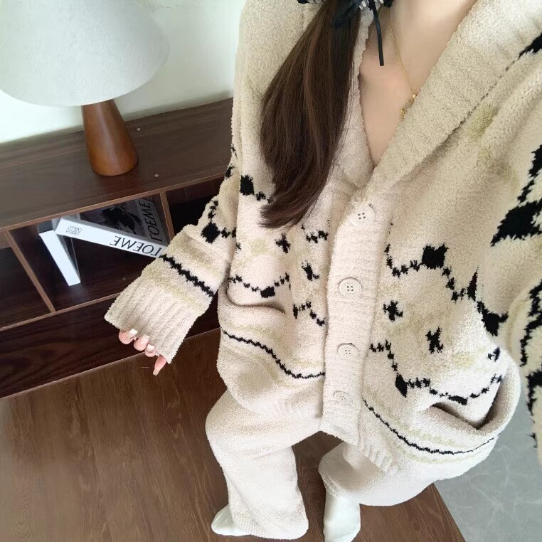 2026 Winter New Two-Piece Set Can Be Worn Outside ins Vintage Thickened Half-Fleece Pajamas Women's Winter Knitted Homewear