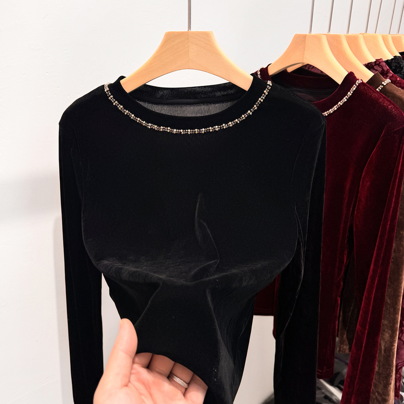 Black High-End Round-Neck Velvet Mesh Base Shirt for Women, 2025 Autumn New Slim-Fit Middle-Aged Fashion Age-Reducing Top