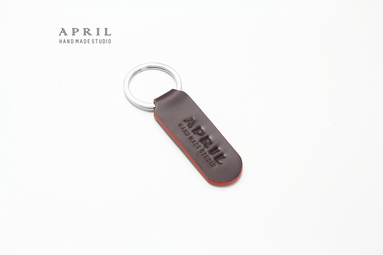 Tháng Tư Handmade Da tùy chỉnh Lớp trên cùng Thẻ khóa Keychain Tấm giấy phép Hộp quà nhỏ shop ví móc khóa