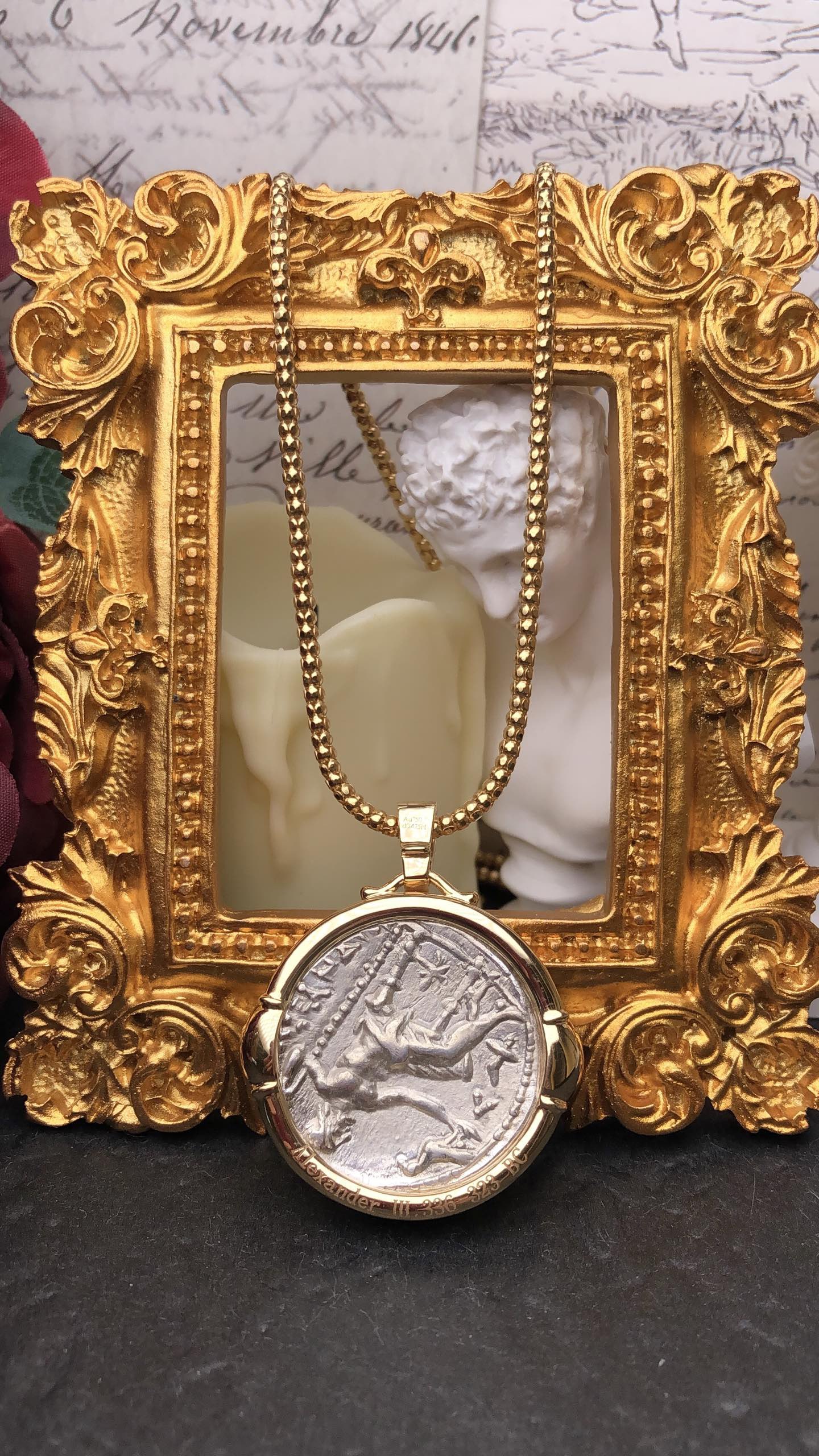 古罗马文明传承：毕方珠宝大力神四德银币吊坠的魅力