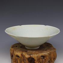 Song Hutian kiln celadon engraved bamboo hat bowl Jingdezhen old imitation unearthed ancient porcelain antique collection home furnishings