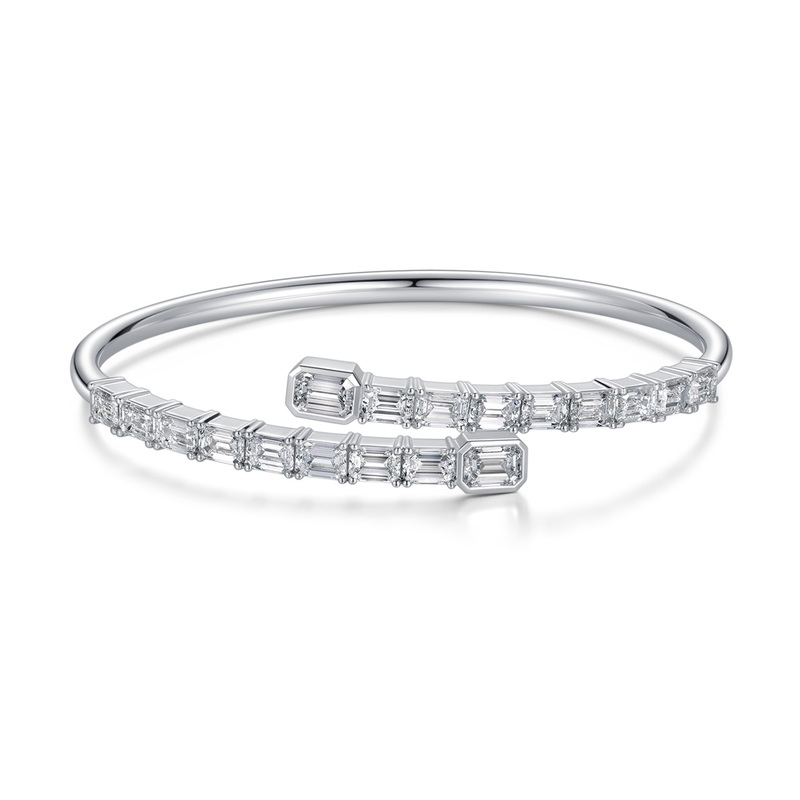 Qifan 18K Gold Lab-Grown Diamond Bracelet Emerald Spring Bangle Open Snake-Shaped Bracelet Jewelry for Men and Women Qifan 18K Gold Lab-Grown Diamond Bracelet Emerald Spring Bangle Open Snake-Shaped Bracelet Jewelry for Men and Women