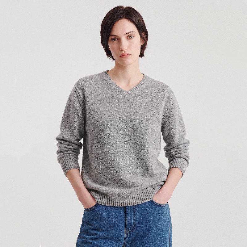 Lostmyself New Autumn and Winter Wool Blend Row Style Slightly Loose Lazy V-Neck Knitwear Sweater Lostmyself New Autumn and Winter Wool Blend Row Style Slightly Loose Lazy V-Neck Knitwear Sweater
