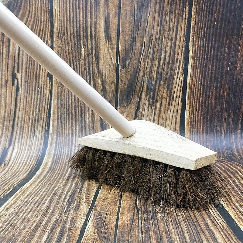 Pig Manure Broom for Home Use, Non-Stick, Anti-Static, Straw Broom, Pig Manure Broom with Wooden Handle, Brown Broom, Bristle Brush for Car