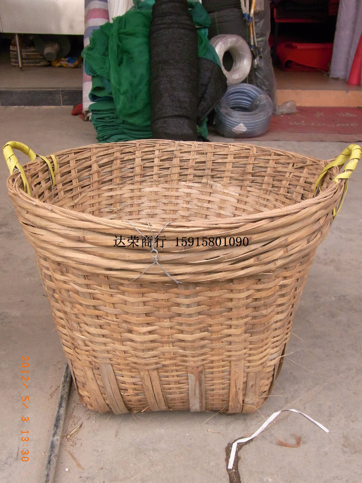 Large basket bamboo woven products 150 Zhuang rice basket grain bamboo basket storage basket wedding basket dustpan garbage basket