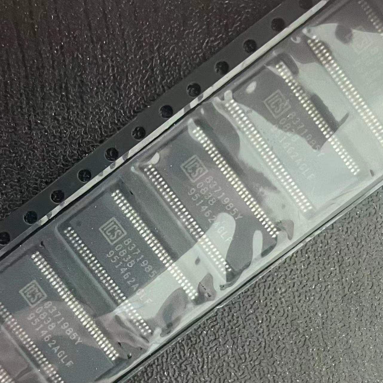 全新原装 ICS951462AGLF 贴片TSSOP64  951462AGLF提供一站式配单