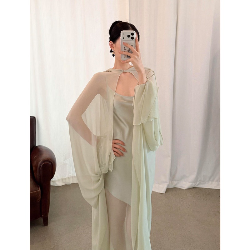 2Nd Studios Ouyang Nana's Same Style Green Suit Dress, Slim Fit, 2026 New Style Shawl Two-Piece Set 2Nd Studios Ouyang Nana's Same Style Green Suit Dress, Slim Fit, 2026 New Style Shawl Two-Piece Set
