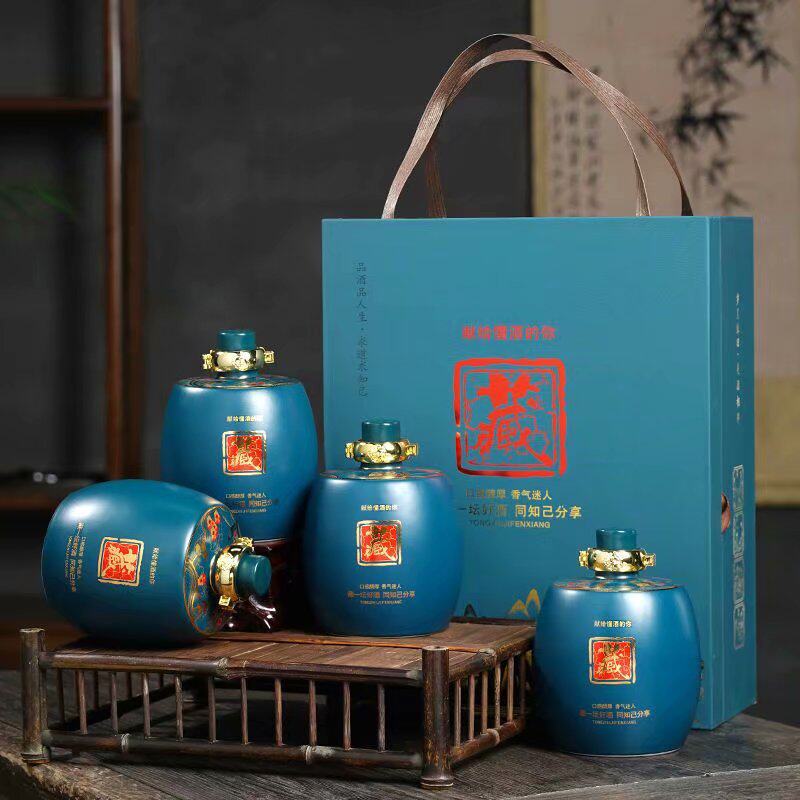 Jingdezhen Ceramic Yang Mei Wine Jug Empty Bottle Wine Bottle Suit Privately Booked a Catty Sealed Empty Wine Bottle