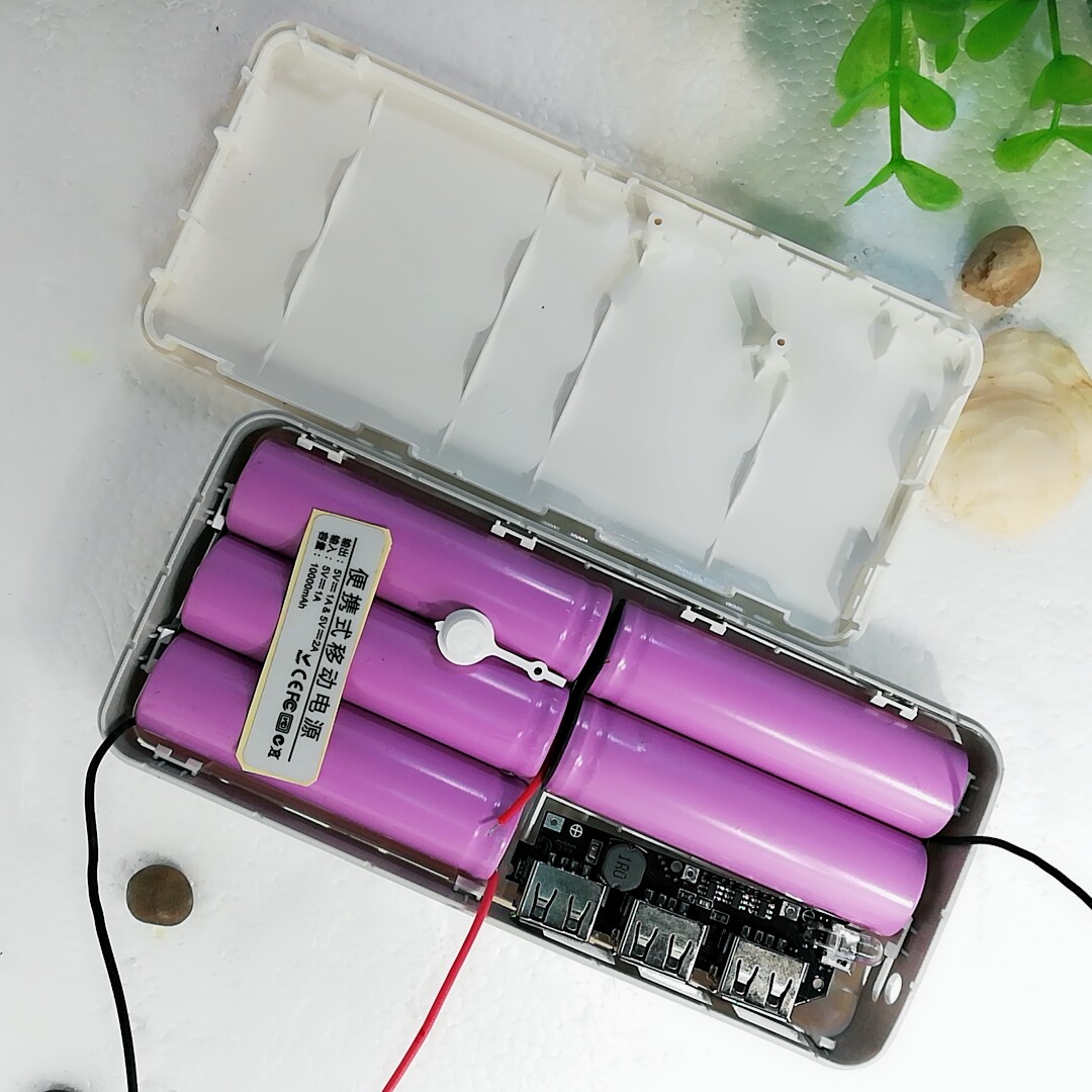 P4-E3U Software Main Board 2A 5 18650 Sets Mobile Power Box DIY Suite Charging Treasure is convenient