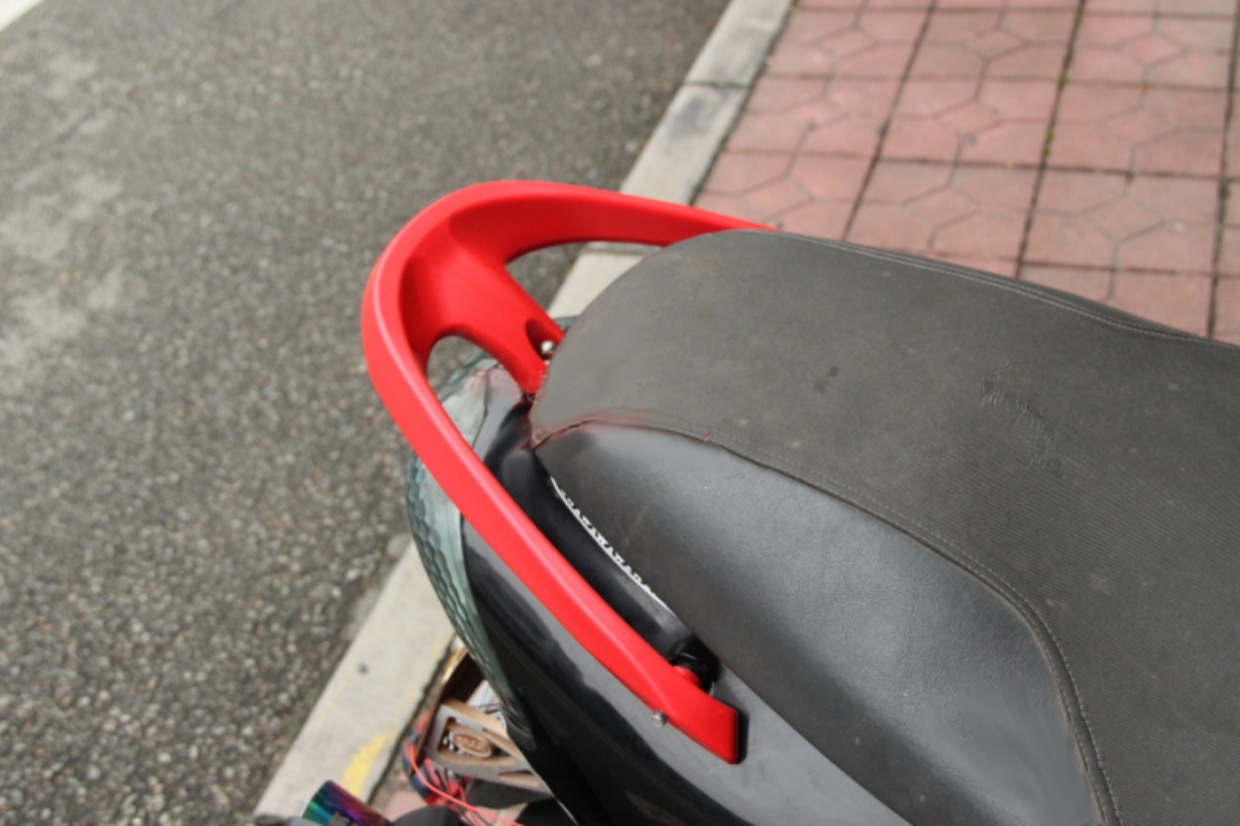 Phụ kiện kệ xe máy Yamaha moped sửa đổi cánh sau Fuxi Qiaoge xe tay ga khung phía sau tay vịn - Xe máy Sopiler khung bảo vệ xe lead 2020