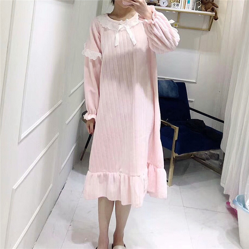Phiên bản Hàn Quốc ngọt ngào và đáng yêu của bộ đồ ngủ công chúa ren nữ san hô nhung mùa đông váy ngủ dày ấm áp flannel dịch vụ nhà vay mac nha dep
