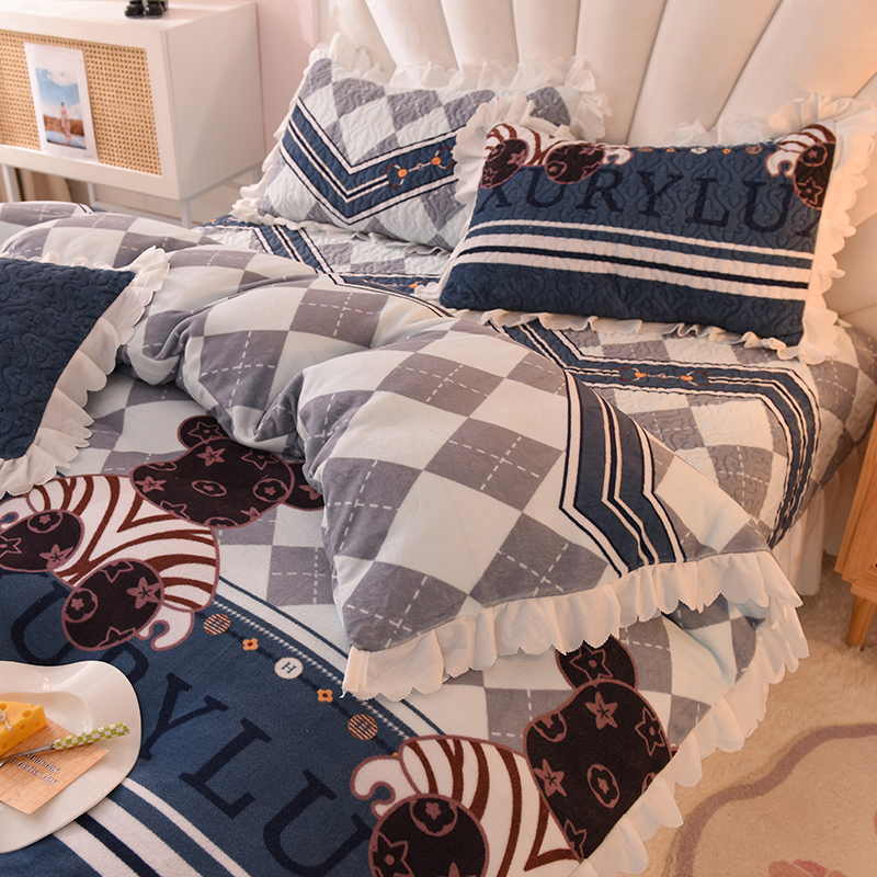 Winter quilted thickened milk velvet bed cover four-piece set whole cotton filled warm coral fleece bed sheet quilt three-piece set