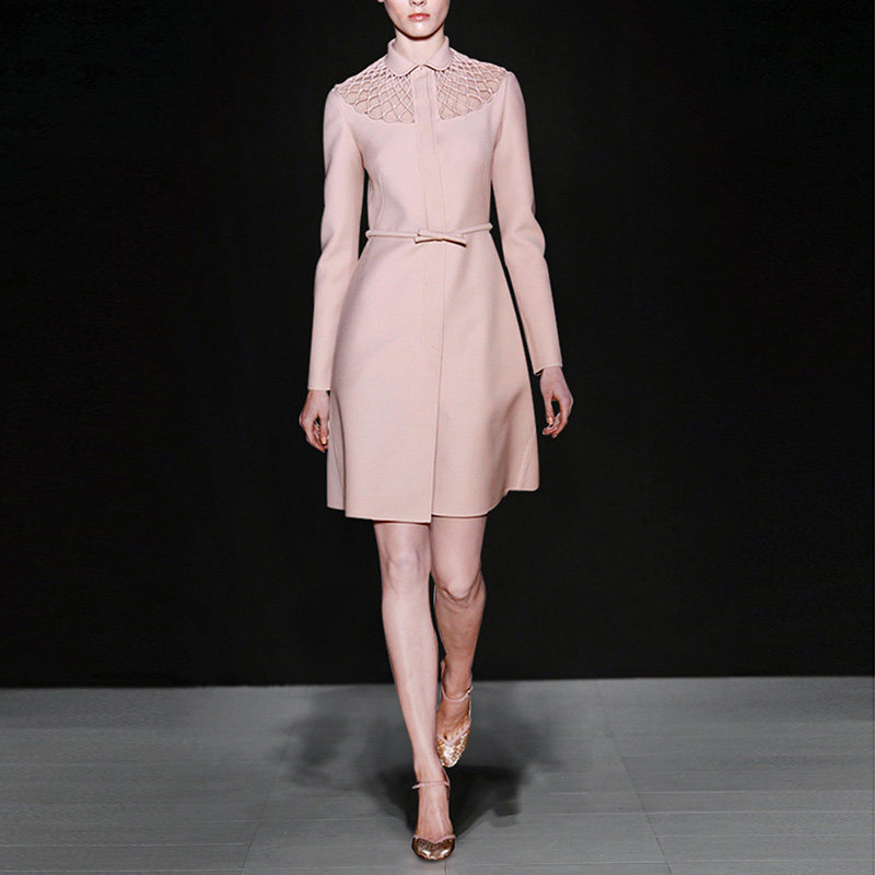 2017秋装新款女装欧美气质名媛果粉色编织肩部设计长袖修身连衣裙