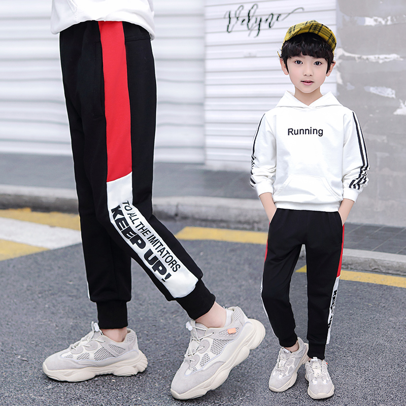 Chàng trai quần 2020 trẻ em mới sweatpants Hàn Quốc phiên bản của bức thư bên mùa xuân và mùa thu trong lớn childrens quần âu thủy triều.