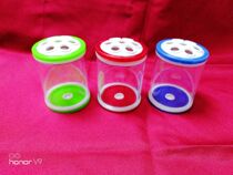Plastic jar grasshopper jar Bangbang sandfly jar Cricket crickets crickets jar called jar Raising jar Transparent jar Cage iron green