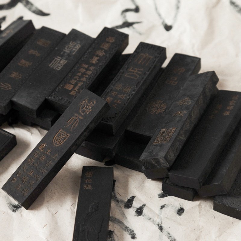 20-Year-Old Ink Sticks from an Old Ink Factory, Pure Handmade Oil-Soot Ink Blocks, Aged Ink for Practicing Calligraphy and Traditional Chinese Painting, Inkstone for Grinding and Inking, Ink Sticks, Ink Juice, Old Ink, Oil-Soot Ink, Hui Ink, Collectible Aged Ink