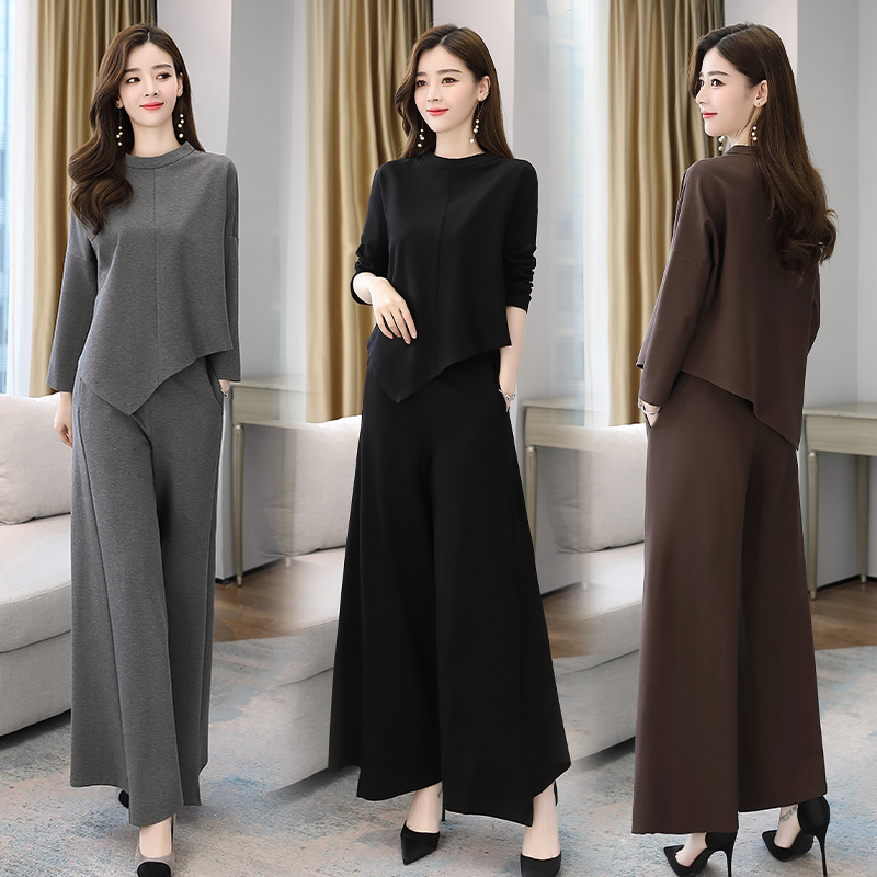 Spring 2026 New Autumn Women's Fashion Wide-Leg Pants Suit for Mothers, Elegant Casual Two-Piece Set with a Stylish Look