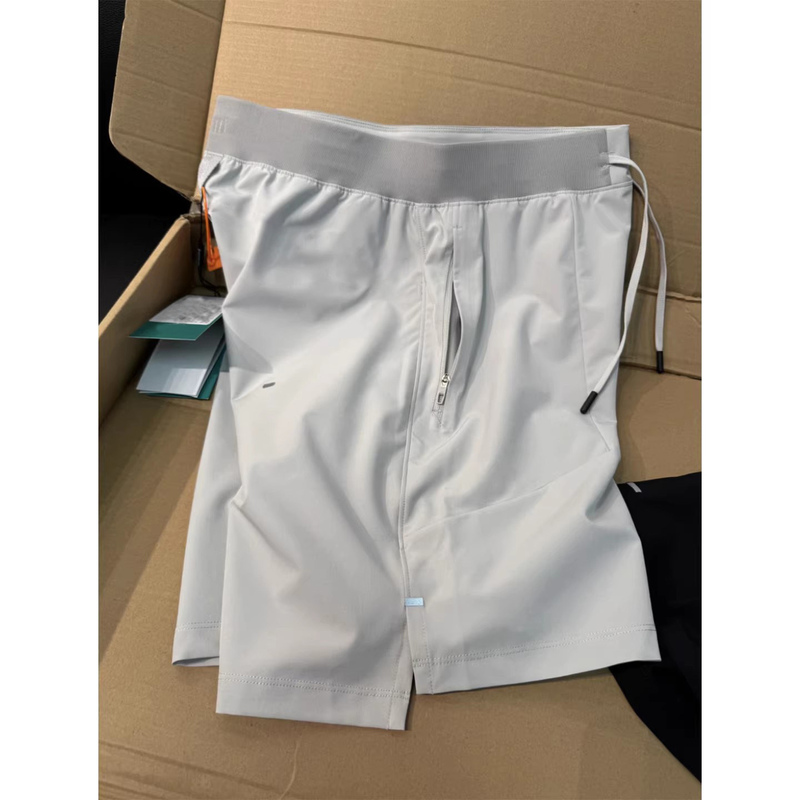 Gray Quick-Drying Ice Silk Shorts for Men, Thin Summer Sports Straight-Leg Pants with Pockets and Zipper, Running Cool-Feeling Five-Point Shorts
