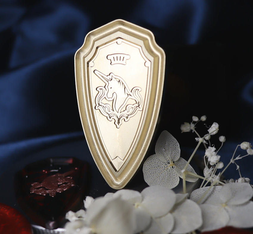 Space Warrior 14 FF14 Fortang Orshfang Alien Multilayer Engraved Shield Fire Paint Coin