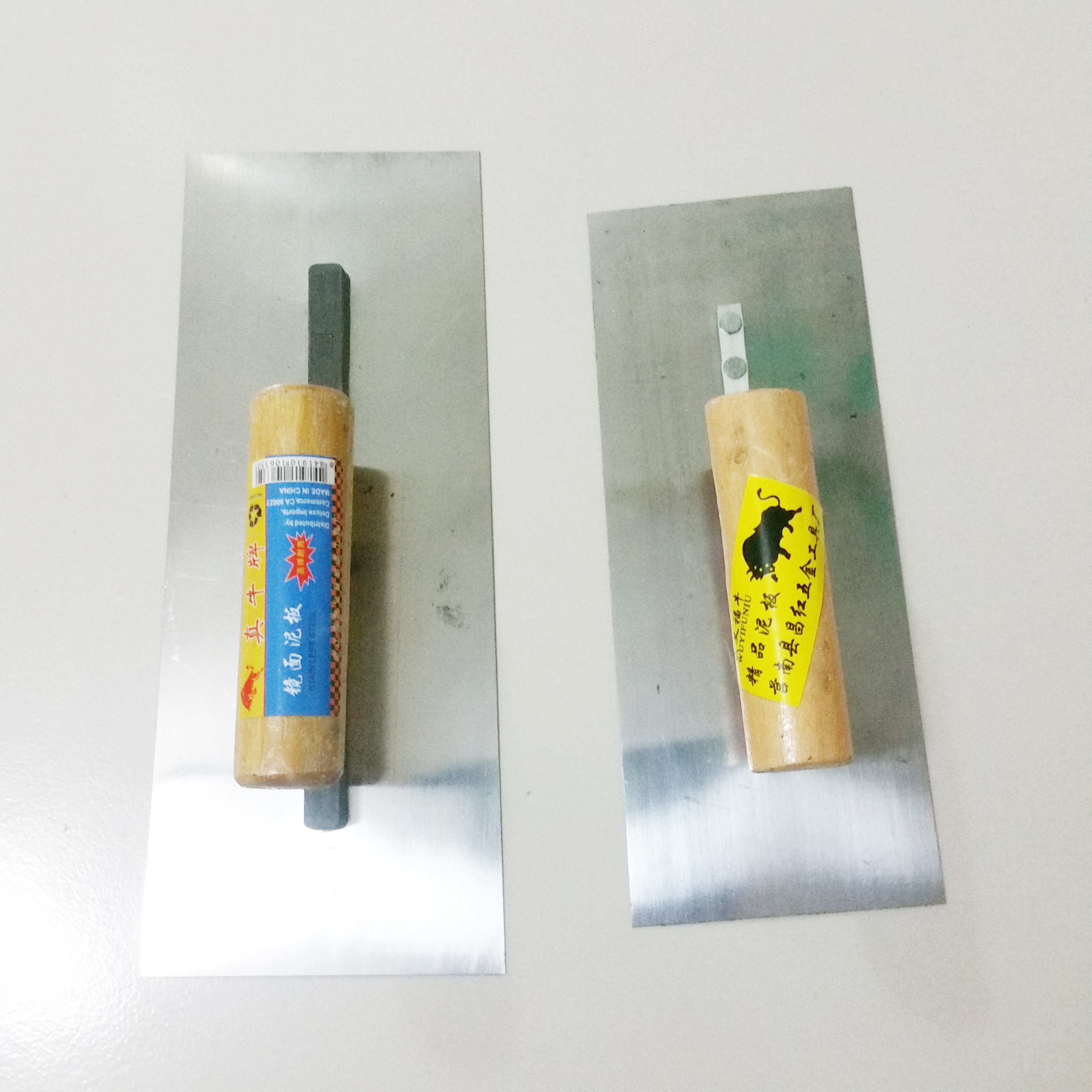 Iron plate plastering iron plate scraping putty scraping of large white used tool batch of earth special tool to collect optical wiping knife