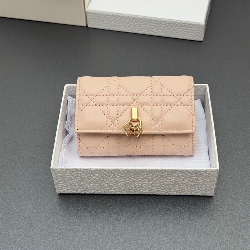 2026 New Style Sheepskin Short Flip Wallet Exquisite Charm Card Holder Coin Purse Fashionable High-End Handbag 2026 New Style Sheepskin Short Flip Wallet Exquisite Charm Card Holder Coin Purse Fashionable High-End Handbag