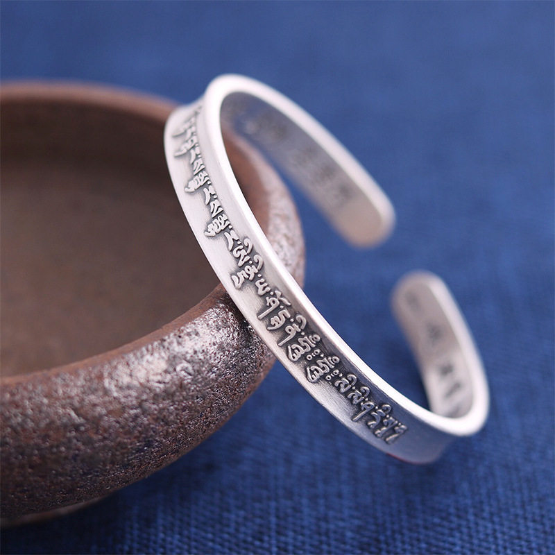 999 foot silver Buddhist protective clothing large with the mantra bracelet male and female