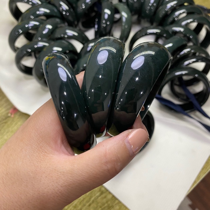 Natural Xiuyan Jade Hetian Jade Sapphire Bracelet Xiu Jade Origin Bracelet Large, Medium and Small Diameter Full Wear Certificate
