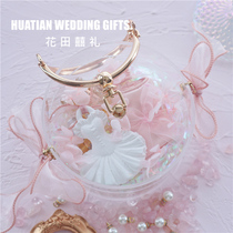 Hand gift maid gift box high-end Christmas wedding practical wedding wedding walking heart acrylic gift box high-grade practical