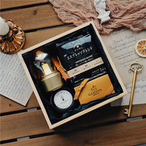 ins wooden box with hand gift male Best Man gift box wedding high-end practical walking heart business retro Christmas gift