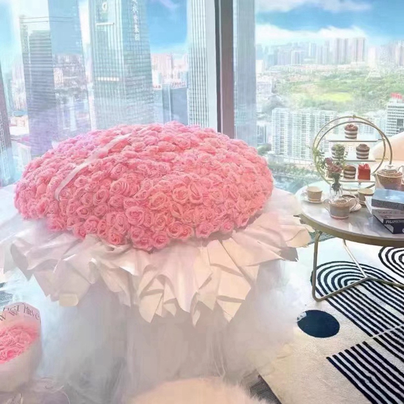 520 Large Eternal Rose Bouquets, Limited Edition for Valentine's Day, a Romantic Surprise Gift for Your Girlfriend or Wife 520 Large Eternal Rose Bouquets, Limited Edition for Valentine's Day, a Romantic Surprise Gift for Your Girlfriend or Wife