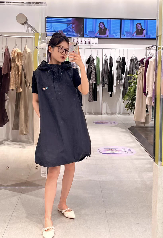 Luxury m New Fashion Versatile Hooded Sleeveless Vest Dress for Women, Slim Fit Dress Luxury m New Fashion Versatile Hooded Sleeveless Vest Dress for Women, Slim Fit Dress