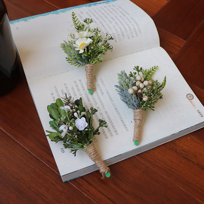 Forest-based fresh corsage Nordic green plant corsage bride and groom wedding European-style photo brooch wedding celebration supplies