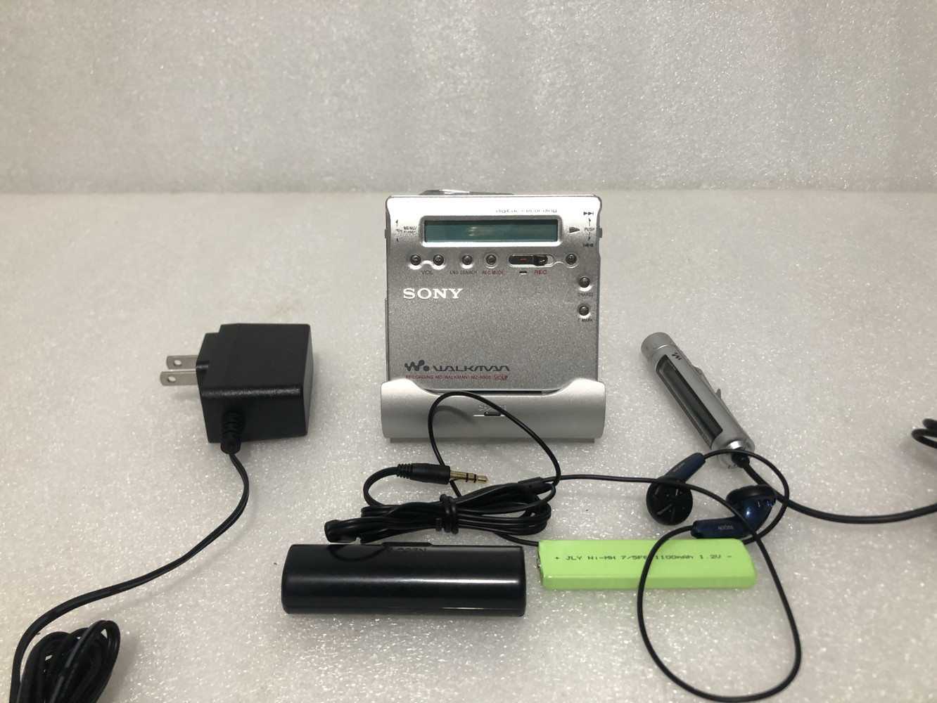 HelloKitty限定JVC MD播放器KT-ZX5，萌力十足的音乐伴侣?-MD-淘宝好物网