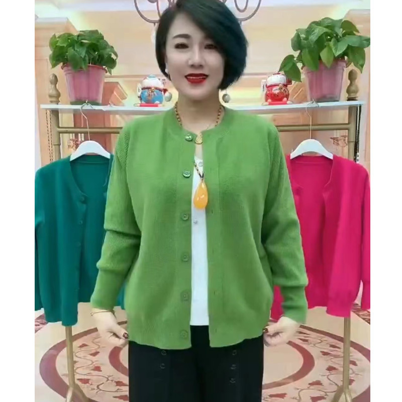 2025 New Loose-Fitting Round-Neck Knitted Cardigan for Middle-Aged and Elderly Mothers, Solid Color Casual Spring and Autumn Age-Reducing Top Jacket