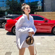 Spring autumn season 2020 new Korean version BF wind white shirt long swing tail 100 hitch casual fashion pure white outlap