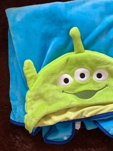 Мультяшный плащ с капюшоном, популярно в интернете