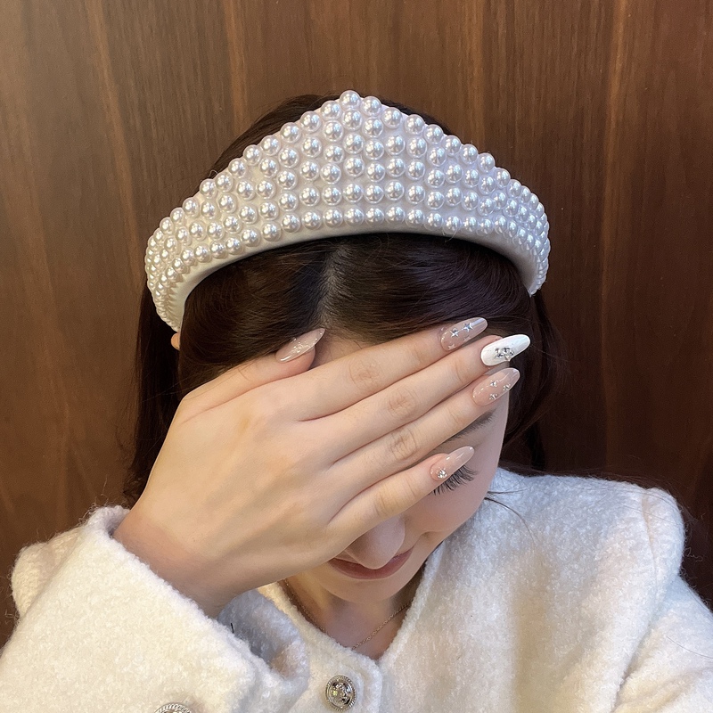 Pearlescent Brilliance! Exquisite Craftsmanship, Light Luxury Pearl Crown Headband, Luxurious and High-End Feel, Original Handmade 2025 New Style Hair Accessory