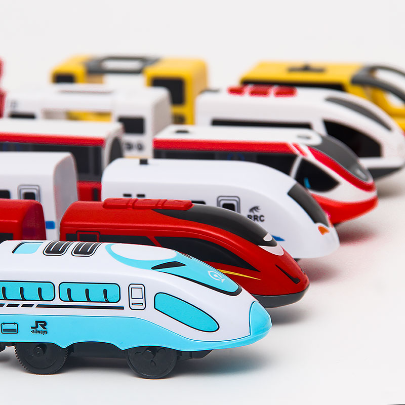 Electric vehicle locomotive railcar Toy wood Magnetic Puzzle Assembly Toy Large simulation sliding 