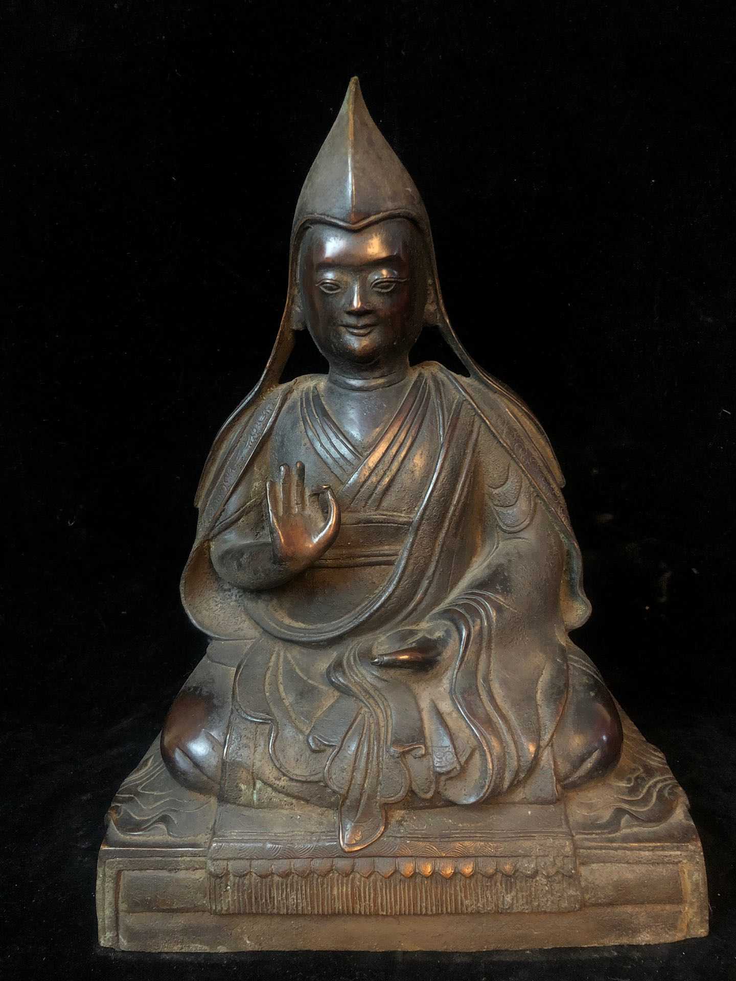 The old piece of red copper Tashi Dele is 38*26cm high and 6kg Tibetan ornaments for living Buddha Tsongkhapa