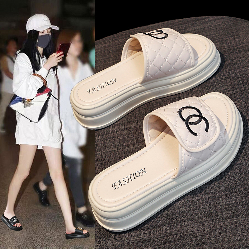 Trendy Chanel-Style Casual Slippers for Women, Summer 2026 New Model, Outdoor Platform Thick-Soled Slide Sandals, Versatile Ins-Style Cool Slippers